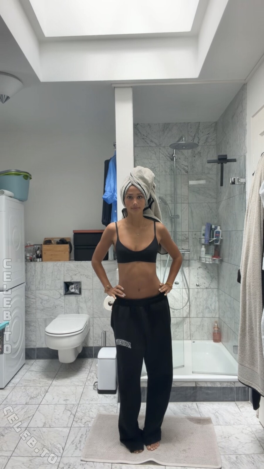 Amira Dahl nude photo 13