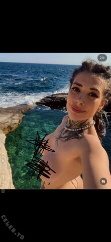 _amk696 nude photo 24