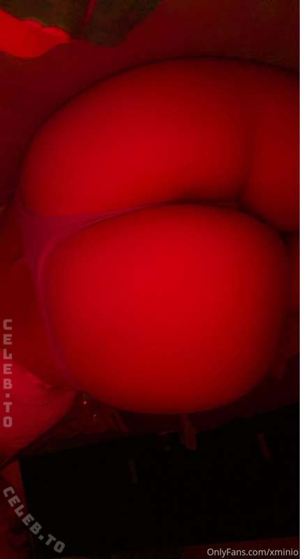 Amxnduh nude photo 4