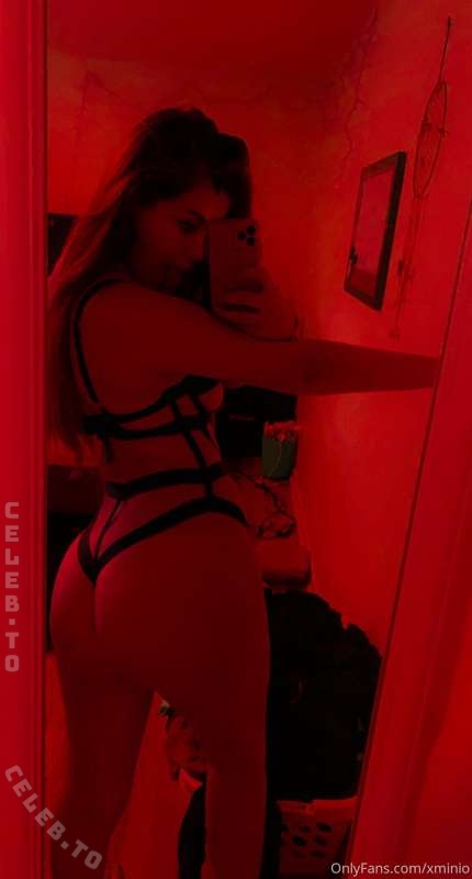 Amxnduh nude photo 13
