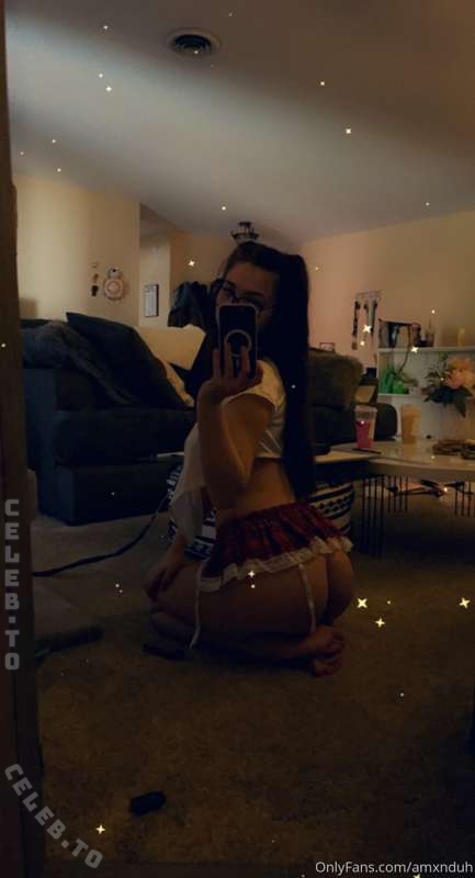 Amxnduh nude photo 4