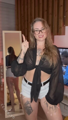 Amy Lehmann nude photo 1