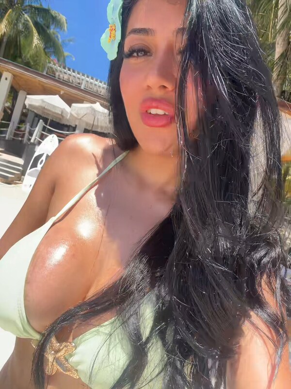 Amy? nude photo 8