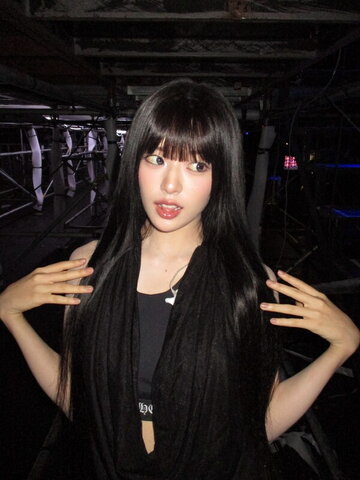 An Yujin nude photo 38
