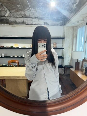 An Yujin nude photo 28