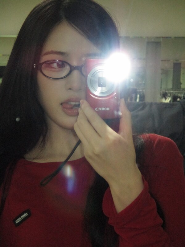 An Yujin nude photo 4