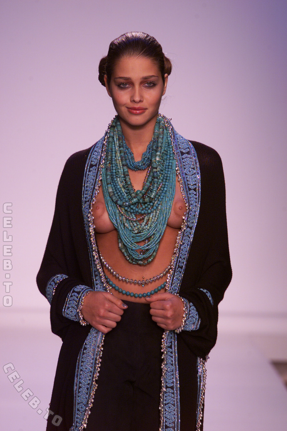 Ana Beatriz Barros nude photo 8