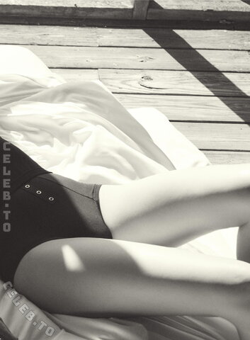 Ana De Armas nude photo 46