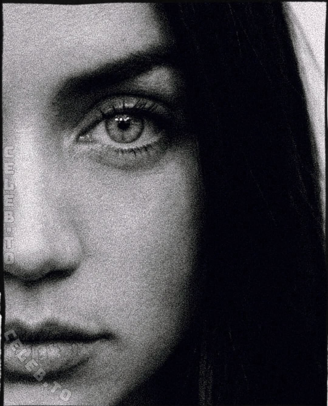 Ana De Armas nude photo 2