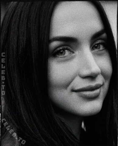 Ana De Armas nude photo 5
