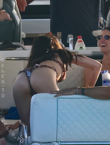 Ana De Armas photo 4