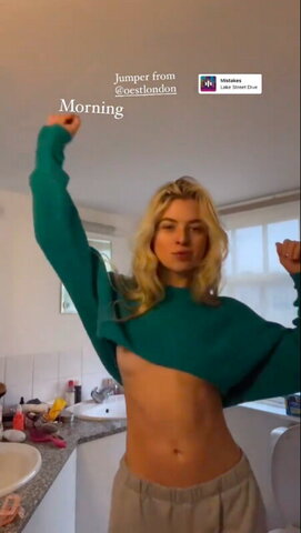 Anais Gallagher Hot (1 photo)