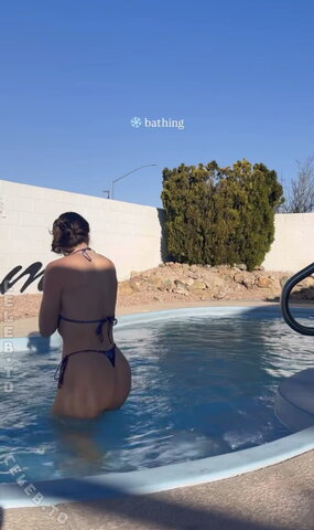 Analena.lz nude photo 24