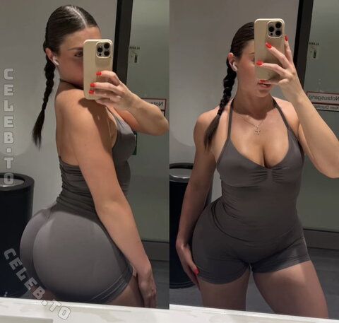 Analena.lz nude photo 7
