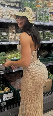 Analena.lz nude photo 9