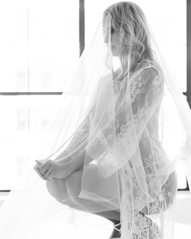 Anastasia Livesay nude photo 17