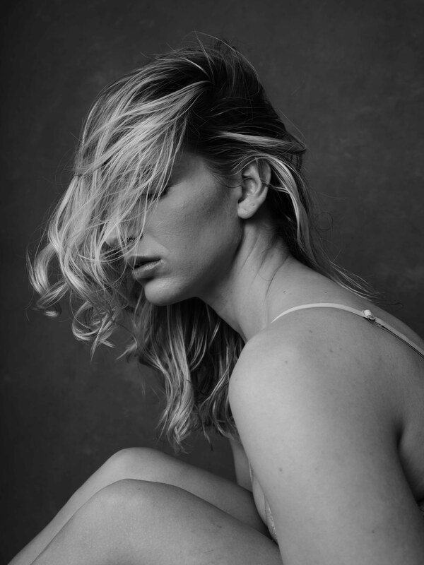 Anastasia Livesay nude photo 8