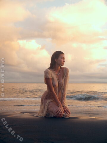 Anastasia Veretnova nude photo 7