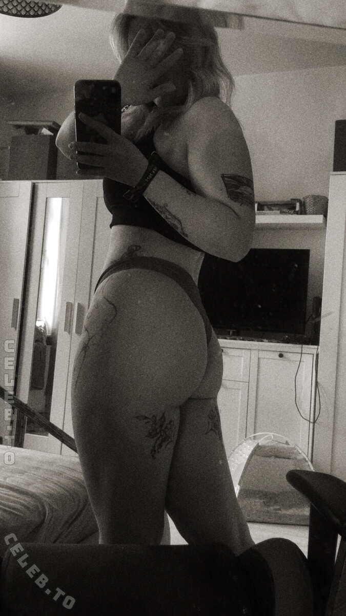 Anastasia.xpz nude photo 5