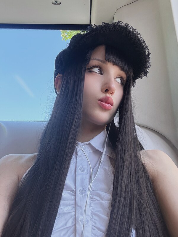 Anayami nude photo 4