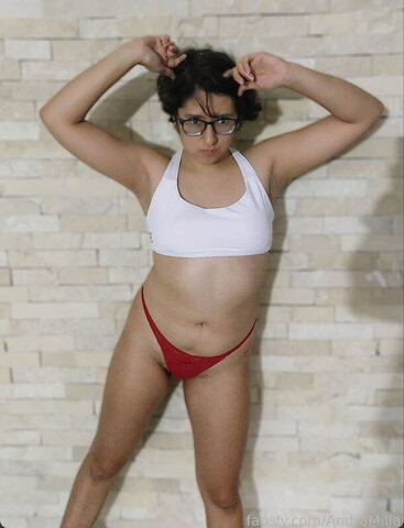 Andra Milla nude photo 9