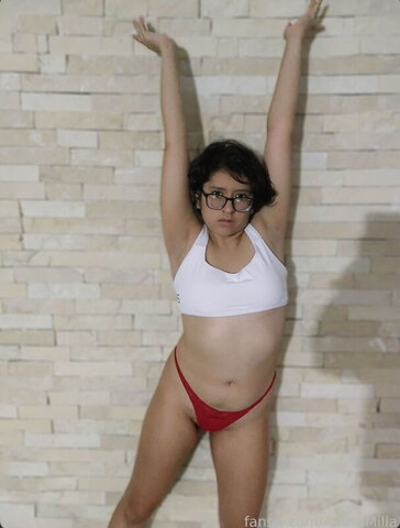 Andra Milla nude photo 8