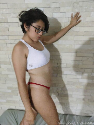 Andra Milla nude photo 7