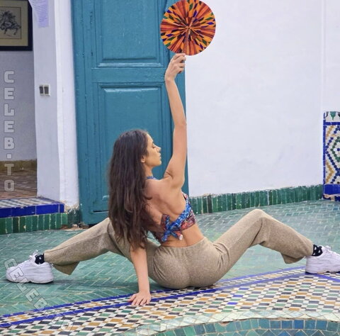 andreeamariavinatoru nude photo 7