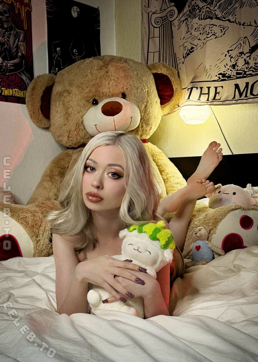 An.drums nude photo 12