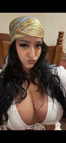 a.neesuh nude photo 20
