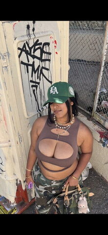 a.neesuh nude photo 9