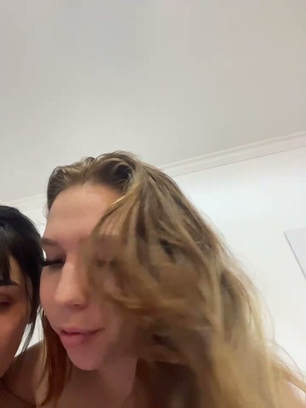 Aneruivinhaa nude photo 25