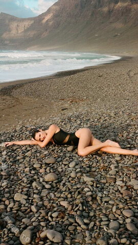 anfr00 nude photo 76