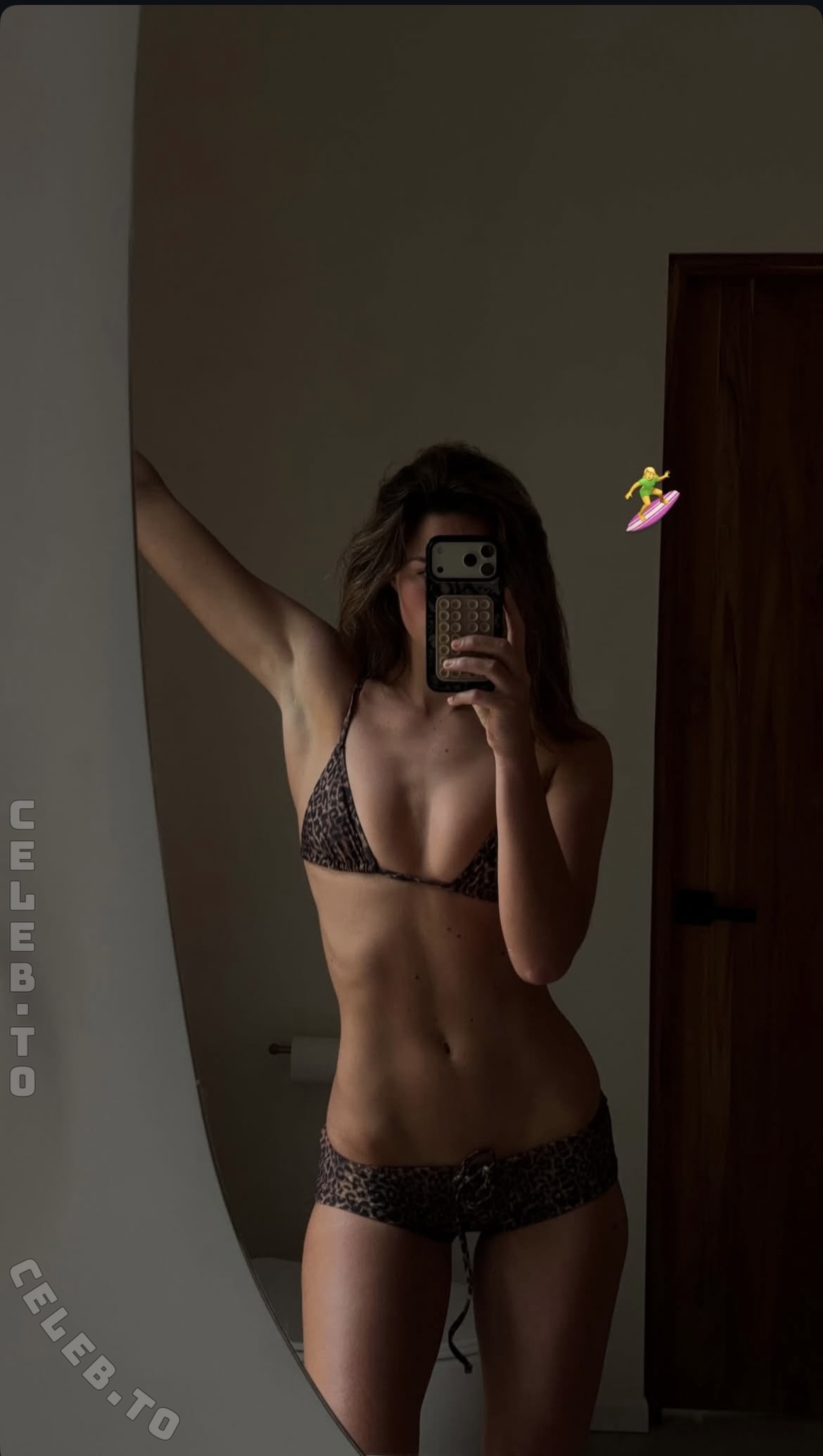 anfr00 nude photo 1