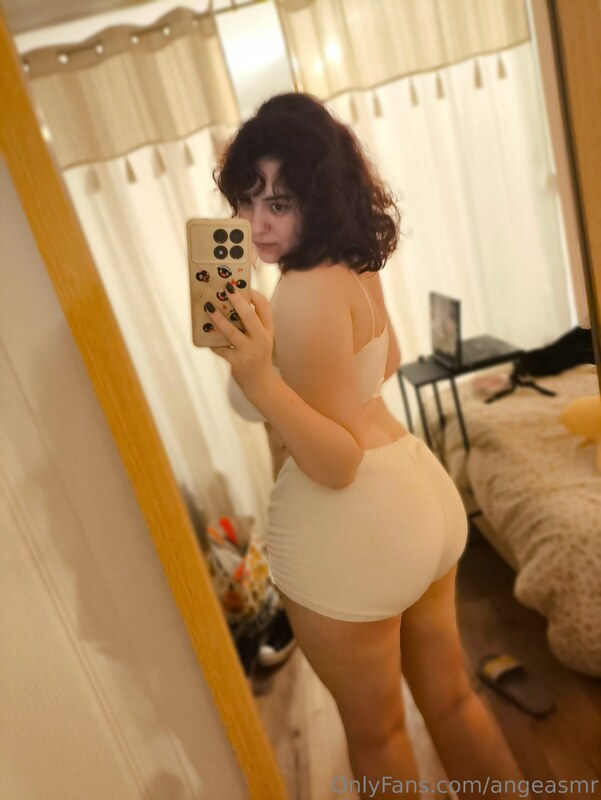 Ange ASMR nude photo 17