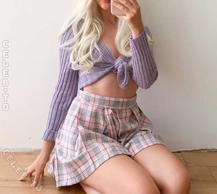 Angel Monet nude photo 1