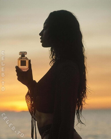 Angel Reese nude photo 7