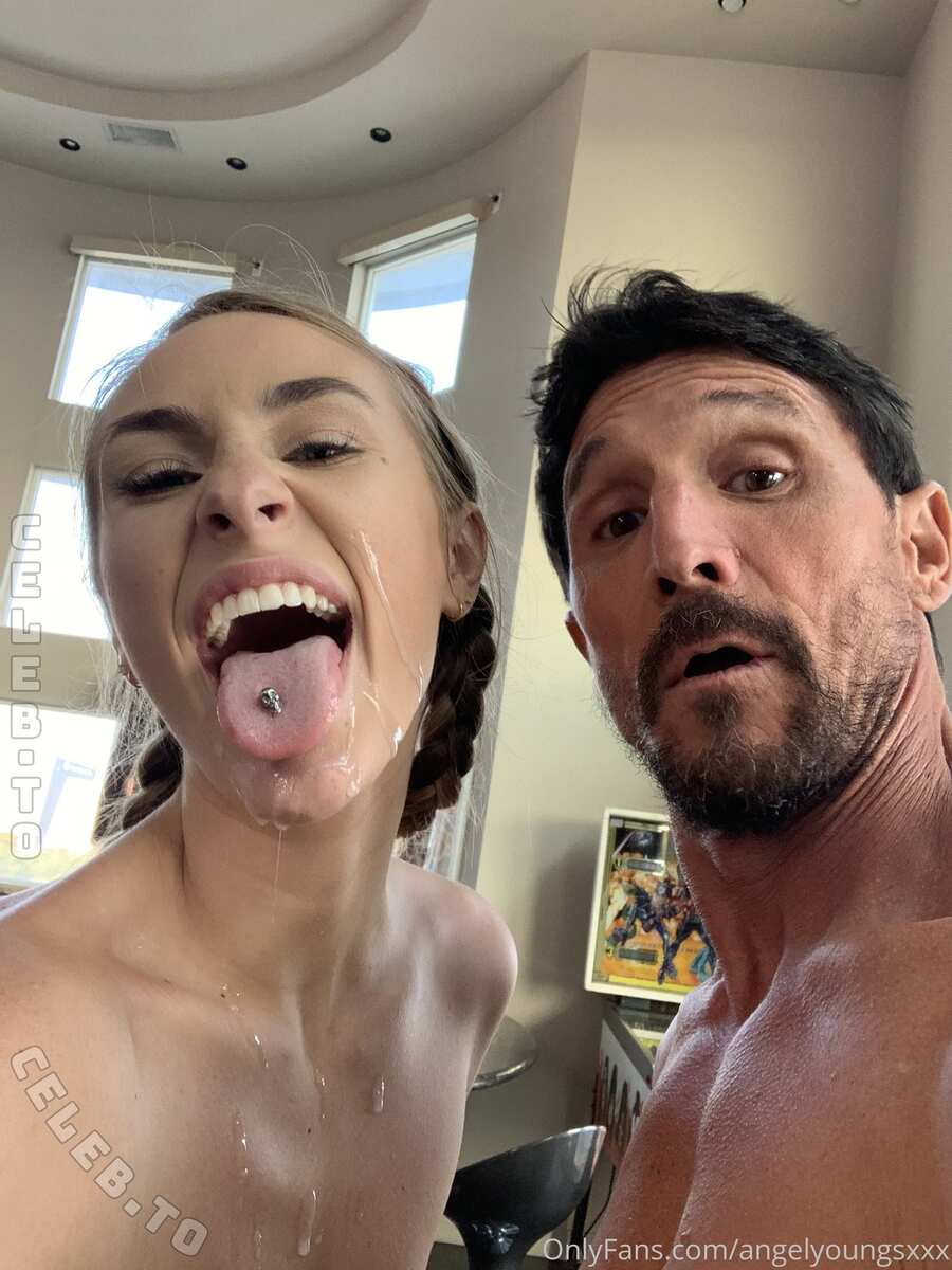 Angel Youngs nude photo 5