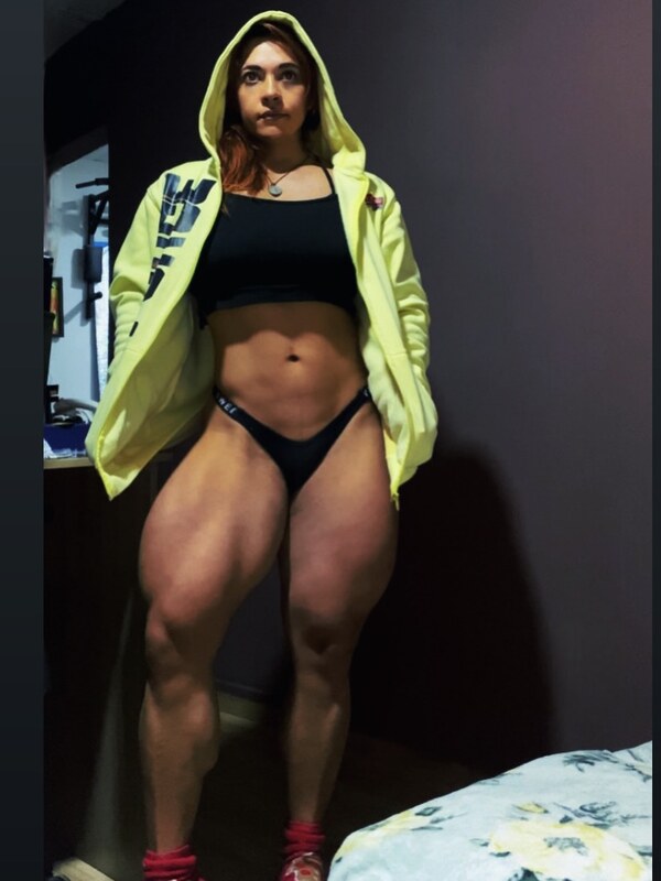 Angela Bodybuilder nude photo 15