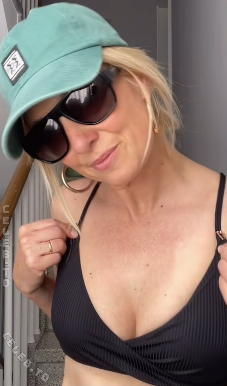 Angela Finger-Erben nude photo 2