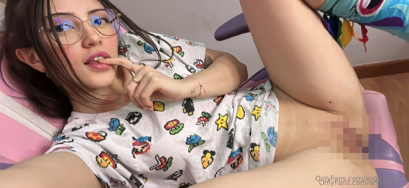 angela_5 nude photo 2