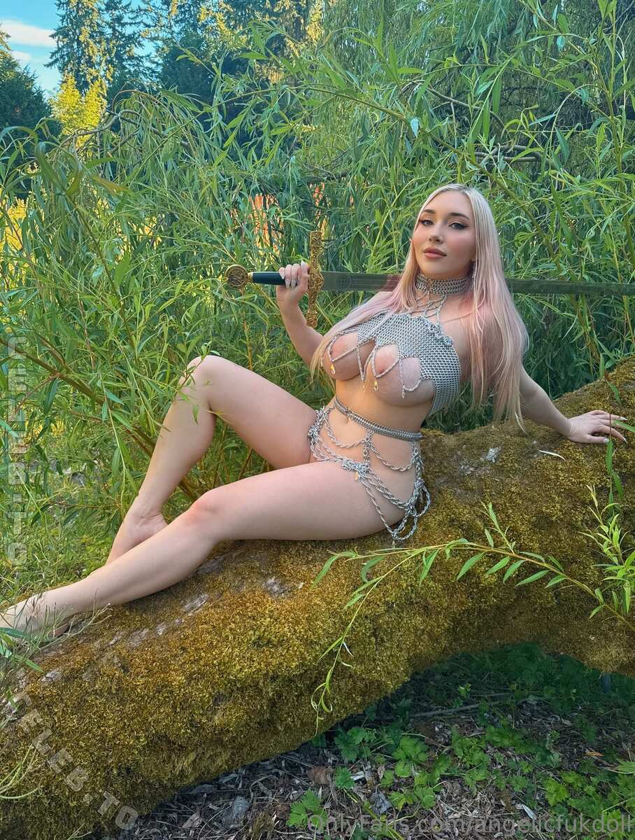 AngelicFuckDoll nude photo 1