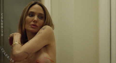 Angelina Jolie nude photo 2