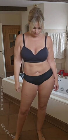 Angelina Kirsch photo 4