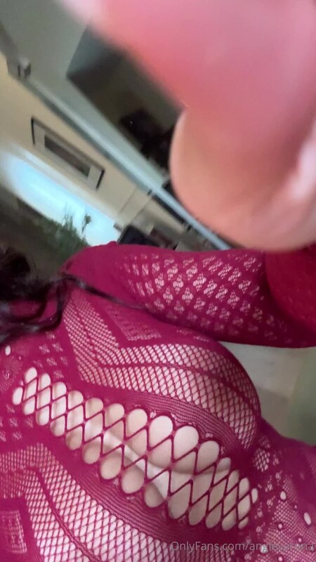 Angie Varona nude photo 3