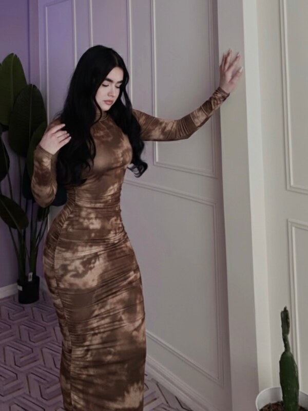 Ani nude photo 4