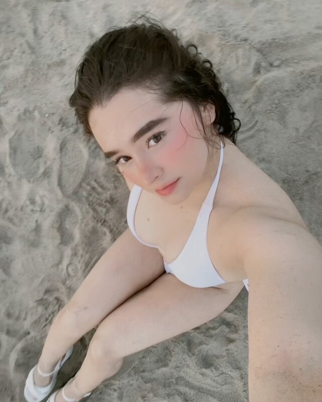 Ani nude photo 17