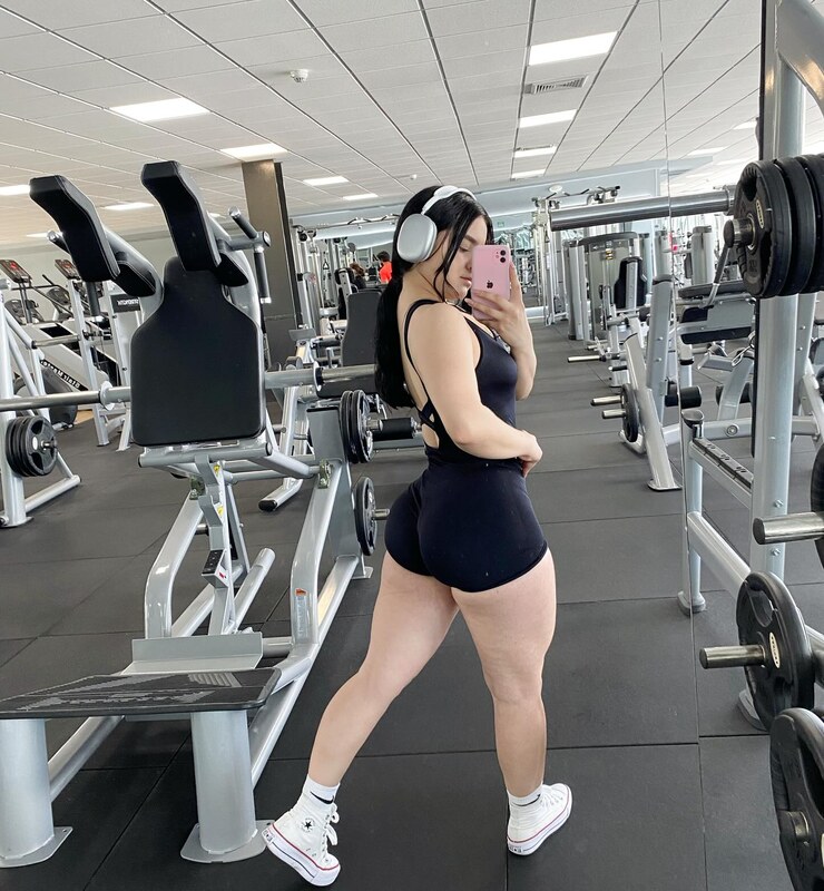 Ani nude photo 21