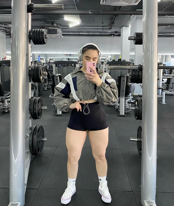 Ani nude photo 22