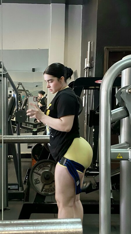 Ani nude photo 4